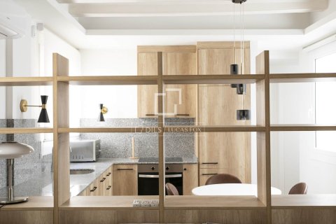 2 bedrooms apartment for sale in Barcelona, Catalonia, Spain № 6400 - photo 12