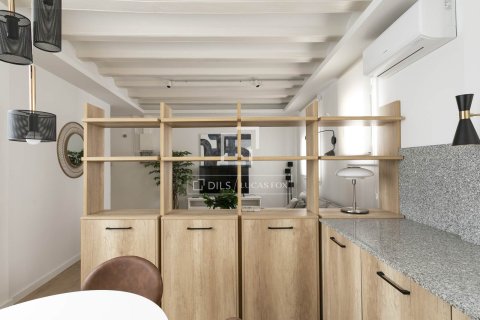 2 bedrooms apartment for sale in Barcelona, Catalonia, Spain № 6400 - photo 9