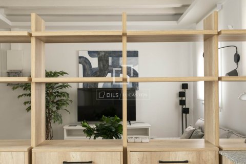 2 bedrooms apartment for sale in Barcelona, Catalonia, Spain № 6400 - photo 10