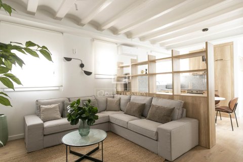 2 bedrooms apartment for sale in Barcelona, Catalonia, Spain № 6400