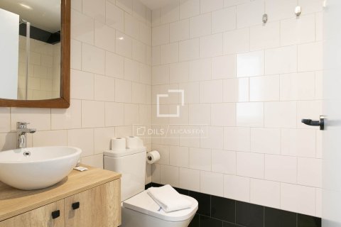 2 bedrooms apartment for sale in Barcelona, Catalonia, Spain № 6400 - photo 23