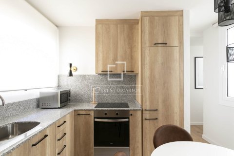 2 bedrooms apartment for sale in Barcelona, Catalonia, Spain № 6400 - photo 11