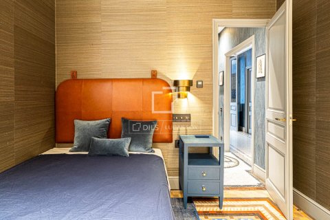 4 bedrooms apartment for sale in Barcelona, Catalonia, Spain № 6396 - photo 15