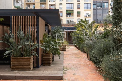 4 bedrooms apartment for sale in Barcelona, Catalonia, Spain № 6396 - photo 20