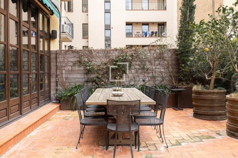 4 bedrooms apartment for sale in Barcelona, Catalonia, Spain № 6396 - photo 16