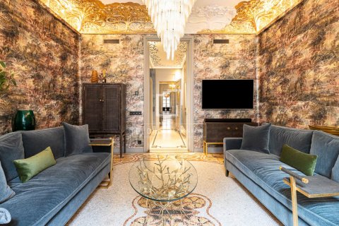 4 bedrooms apartment for sale in Barcelona, Catalonia, Spain № 6396 - photo 11