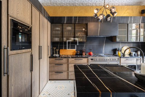 4 bedrooms apartment for sale in Barcelona, Catalonia, Spain № 6396 - photo 9