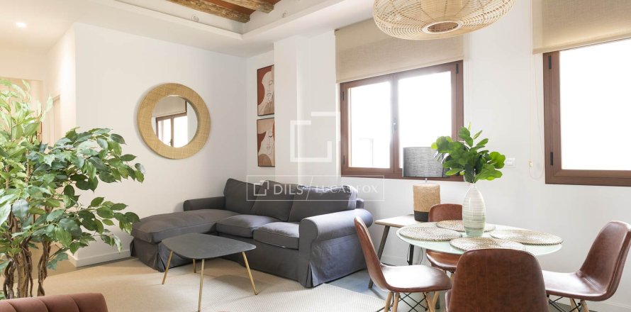 Квартира с 2 спальнями в Барселоне, Каталония, Испания № 6399