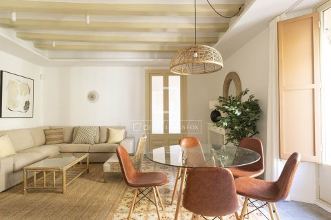 3 bedrooms apartment for sale in Barcelona, Catalonia, Spain № 6401 - photo 6