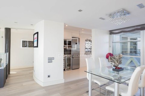 3 chambres penthouse à vendre à Barcelona, Catalonia, Spain № 3936 - photo 10