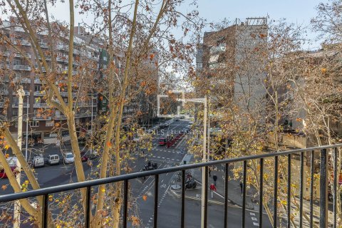 Apartamento de 1 dormitorio en venta en Barcelona, Cataluña, Spain № 3941 - foto 18