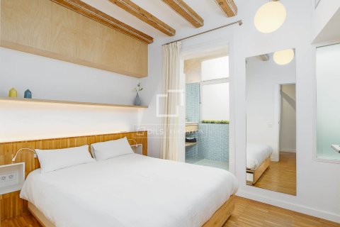 Apartamento de 1 dormitorio en venta en Barcelona, Cataluña, Spain № 3941 - foto 19