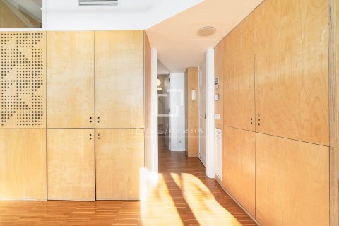 Apartamento de 1 dormitorio en venta en Barcelona, Cataluña, Spain № 3941 - foto 15