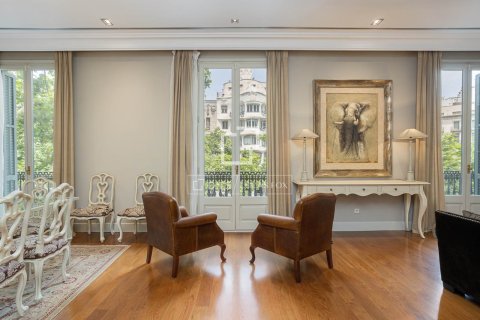 4 chambres apartment à vendre à Barcelona, Catalonia, Spain № 3935 - photo 5