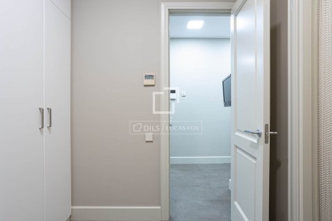 4 chambres apartment à vendre à Barcelona, Catalonia, Spain № 3935 - photo 15