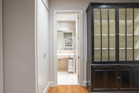 4 chambres apartment à vendre à Barcelona, Catalonia, Spain № 3935 - photo 21