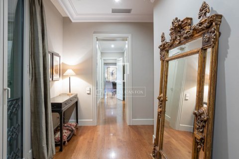 4 chambres apartment à vendre à Barcelona, Catalonia, Spain № 3935 - photo 19