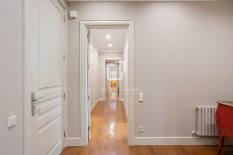 4 chambres apartment à vendre à Barcelona, Catalonia, Spain № 3935 - photo 27