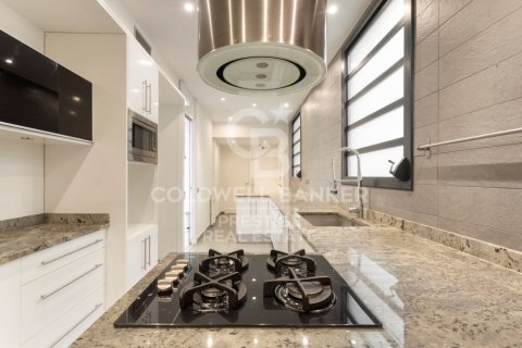 4 bedrooms penthouse for sale in Barcelona, Catalonia, Spain № 5531 - photo 17