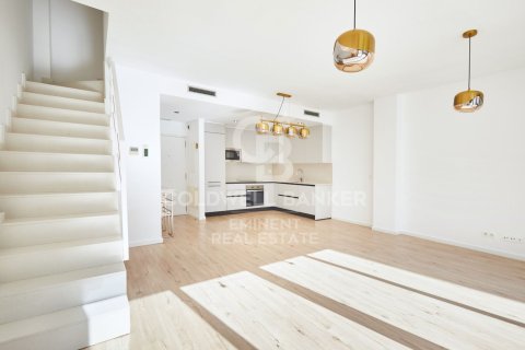 Купить дуплекс в Барселона, Испания с 2 спальни, 186м², № 5527 - фото 5