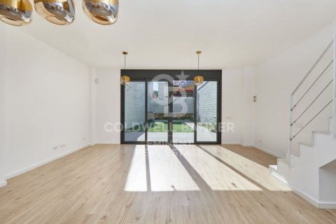 Купить дуплекс в Барселона, Испания с 2 спальни, 186м², № 5527 - фото 4