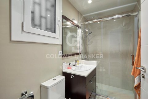 2 bedrooms apartment for sale in Barcelona, Catalonia, Spain № 5530 - photo 12