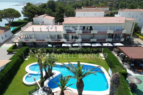 1053 sq.m. commercial property for sale in Llanca, Girona, Catalonia, Spain № 5582