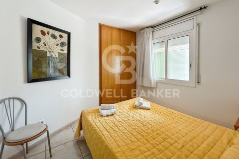 1053 sq.m. commercial property for sale in Llanca, Girona, Catalonia, Spain № 5582 - photo 13