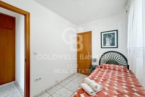 1053 sq.m. commercial property for sale in Llanca, Girona, Catalonia, Spain № 5582 - photo 12