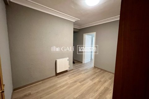 4 bedrooms apartment for sale in Principado De Andorra (Ninguna Poblacion Tiene C.P.), Lleida, Catalonia, Spain № 5585 - photo 15