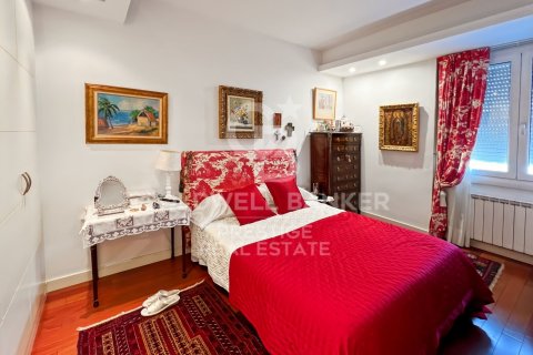4 bedrooms apartment for sale in Barcelona, Catalonia, Spain № 5586 - photo 15