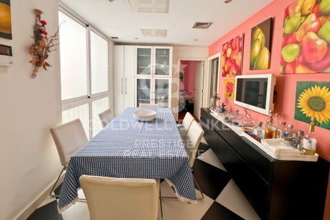 4 bedrooms apartment for sale in Barcelona, Catalonia, Spain № 5586 - photo 12