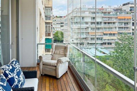 4 bedrooms apartment for sale in Barcelona, Catalonia, Spain № 5586 - photo 5