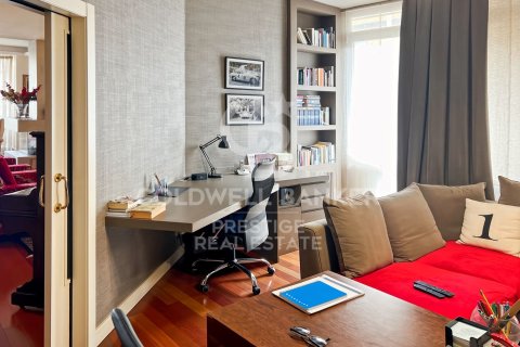 4 bedrooms apartment for sale in Barcelona, Catalonia, Spain № 5586 - photo 8