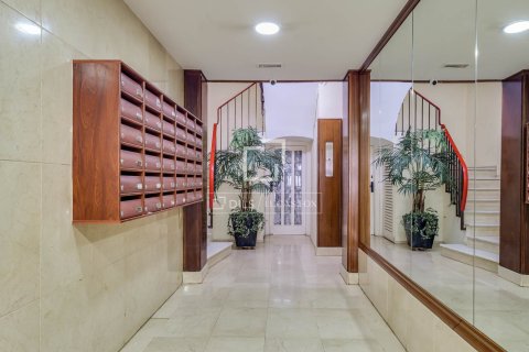 2 bedrooms apartment for sale in Barcelona, Catalonia, Spain № 6558 - photo 15