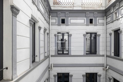 Apartamento de 3 dormitorios en venta en Barcelona, Cataluña, Spain № 6553 - foto 25