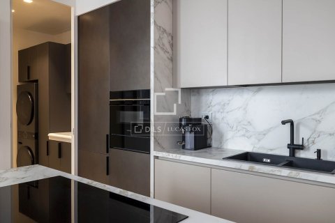 Apartamento de 3 dormitorios en venta en Barcelona, Cataluña, Spain № 6553 - foto 10
