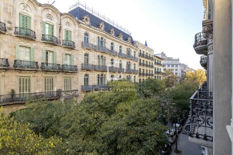 Купить квартиру в Барселона, Испания с 2 спальни, 152м², № 6556 - фото 4