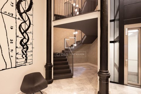 Купить квартиру в Барселона, Испания с 2 спальни, 152м², № 6556 - фото 30