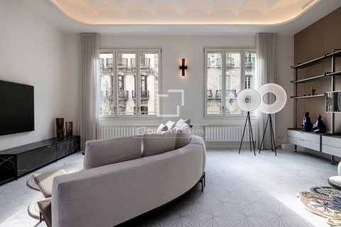 Купить квартиру в Барселона, Испания с 2 спальни, 152м², № 6556 - фото 8