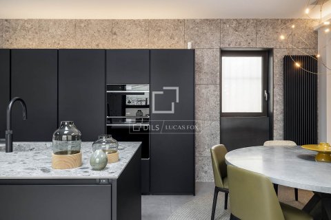 Apartamento de 2 dormitorios en venta en Barcelona, Cataluña, Spain № 6554 - foto 13