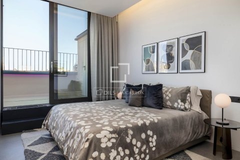 Apartamento de 2 dormitorios en venta en Barcelona, Cataluña, Spain № 6554 - foto 26