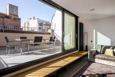 Apartamento de 2 dormitorios en venta en Barcelona, Cataluña, Spain № 6554 - foto 4