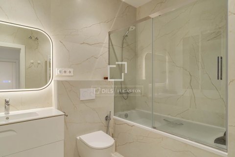 Apartamento de 5 dormitorios en venta en Barcelona, Cataluña, Spain № 6557 - foto 5