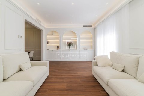 5 chambres apartment à vendre à Barcelona, Catalonia, Spain № 6557