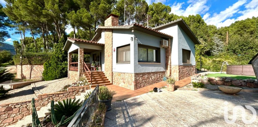 3 bedrooms apartment for sale in Barcelona, Catalonia, Spain № 4800