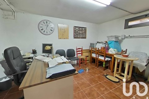 6 bedrooms house for sale in Alpicat, Lleida, Catalonia, Spain № 4799 - photo 28