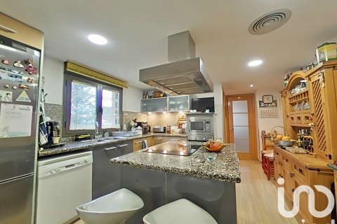 6 bedrooms house for sale in Alpicat, Lleida, Catalonia, Spain № 4799 - photo 8