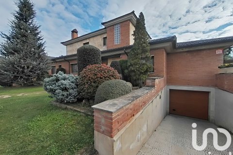 6 bedrooms house for sale in Alpicat, Lleida, Catalonia, Spain № 4799 - photo 26