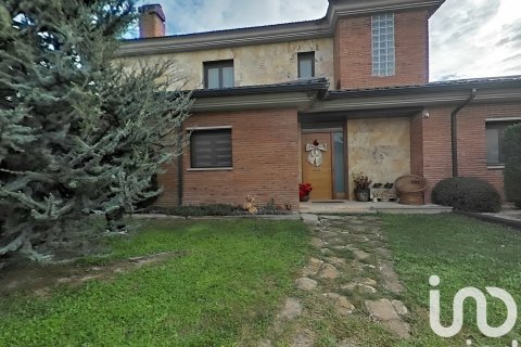 6 bedrooms house for sale in Alpicat, Lleida, Catalonia, Spain № 4799